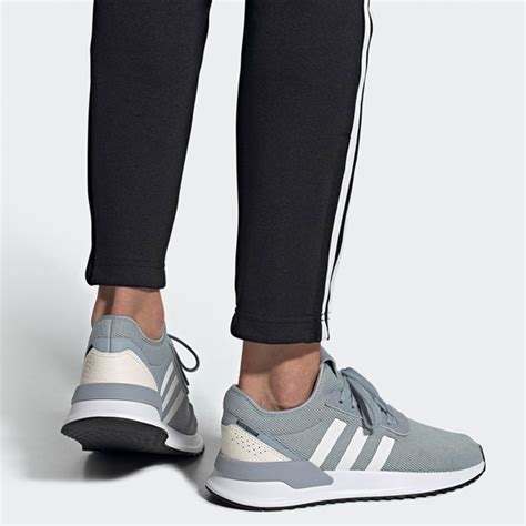 adidas schuhe grau karo geflochten|Graue Sneaker .